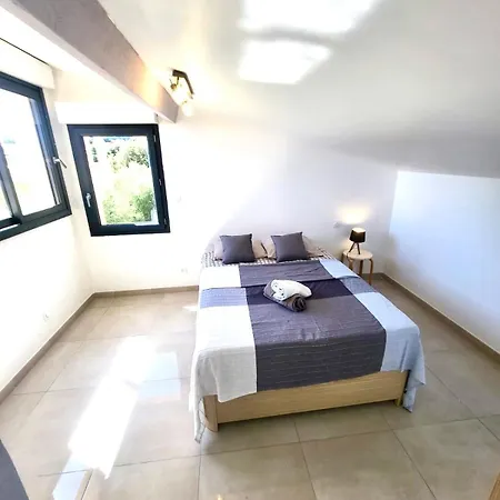 Neuve Climatisee 3 Jardin Parking *