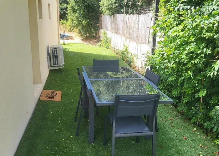 Neuve Climatisee 3 Jardin Parking Ceyreste