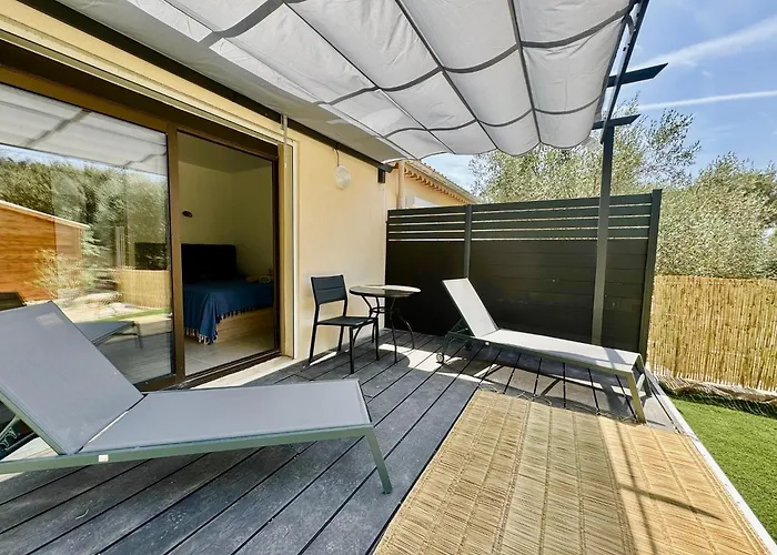 Neuve Climatisee 3 Jardin Parking فيلة